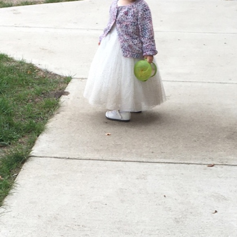 White and gold toddler dress - Picture 5 of 5